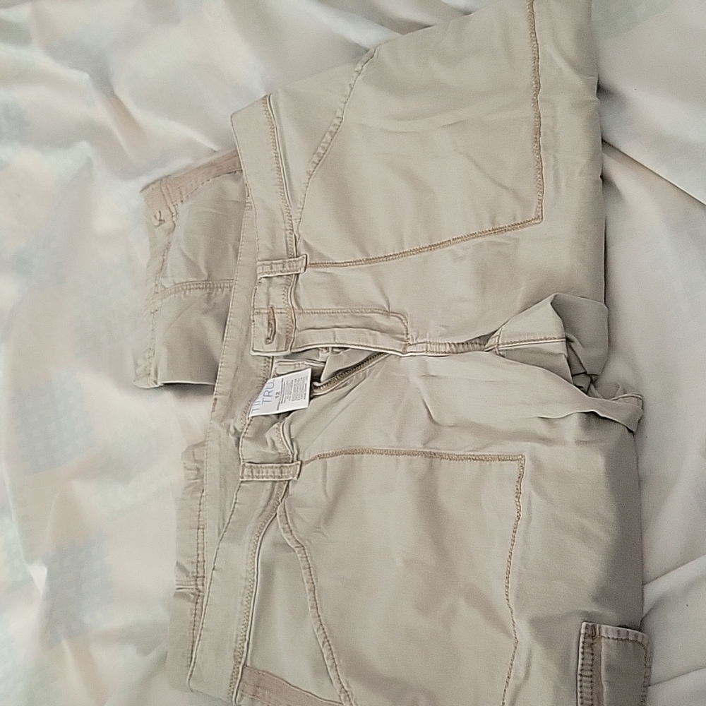 EUC TIME AND TRU Khaki cargo capris